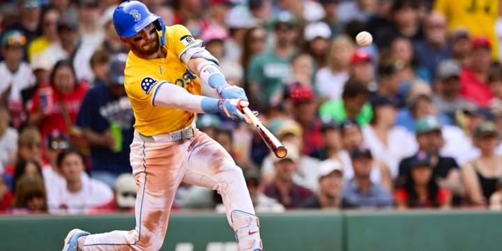 Trevor Story does it all as Red Sox take series over Marlins