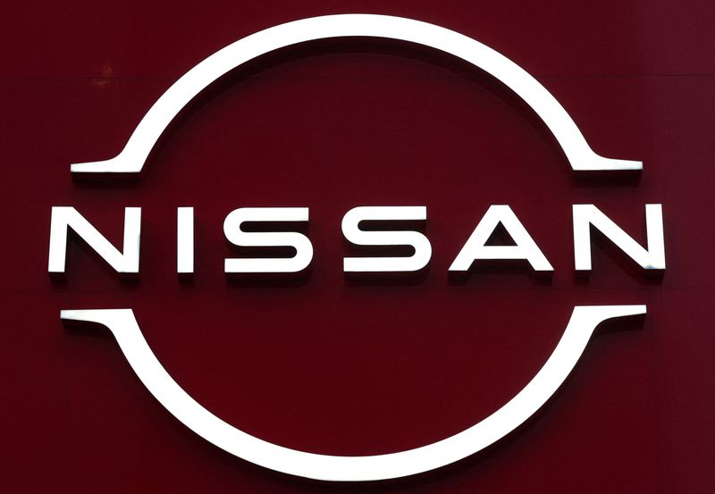 Nissan shares fall 6.5% after Mercedes-Benz's proposed $346 million sale