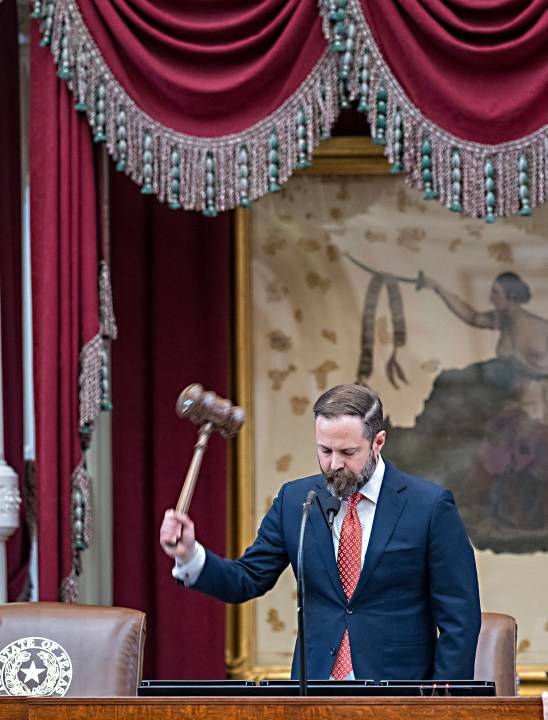 Texas Democrats head to California as Republicans warn of more escalations over walkout