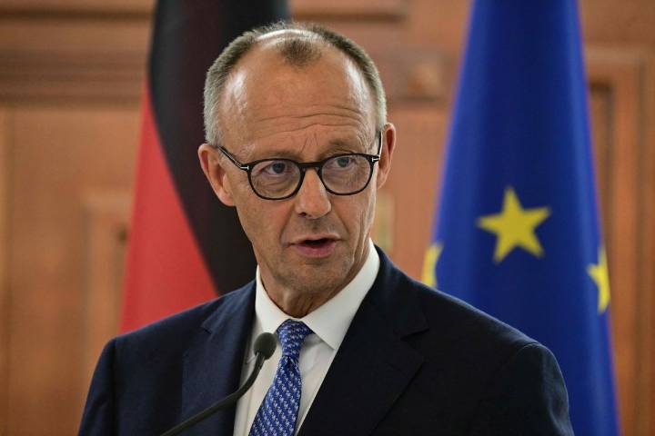 Apoyar defensa ucrania ante Rusia es “prioridad absoluta”: canciller alemán