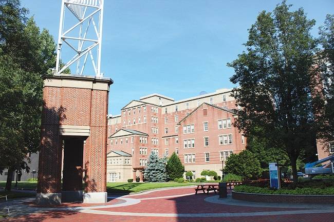 JWU gets nearly $1M in federal funding for biology scholarships