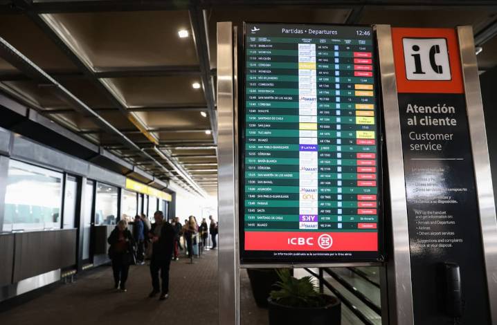 Habrá 100.000 afectados. Cómo sigue el paro de controladores y qué pasará con los vuelos de Aerolíneas Argentinas