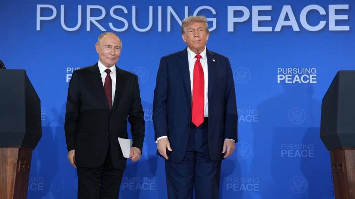 Trump: Putin summit productive but "we didn't get there" on Ukraine deal
