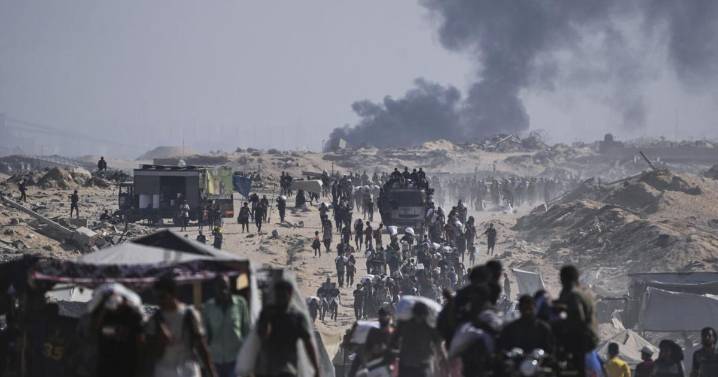 Fuerzas israelíes matan a tiros a 4 palestinos que buscaban comida, según testigos