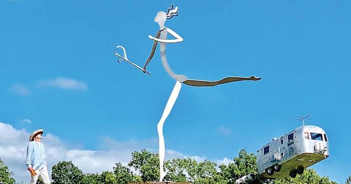 Woodbury's Hogpen Hill Farms to Celebrate Sculpture Park’s 20th Anniversary