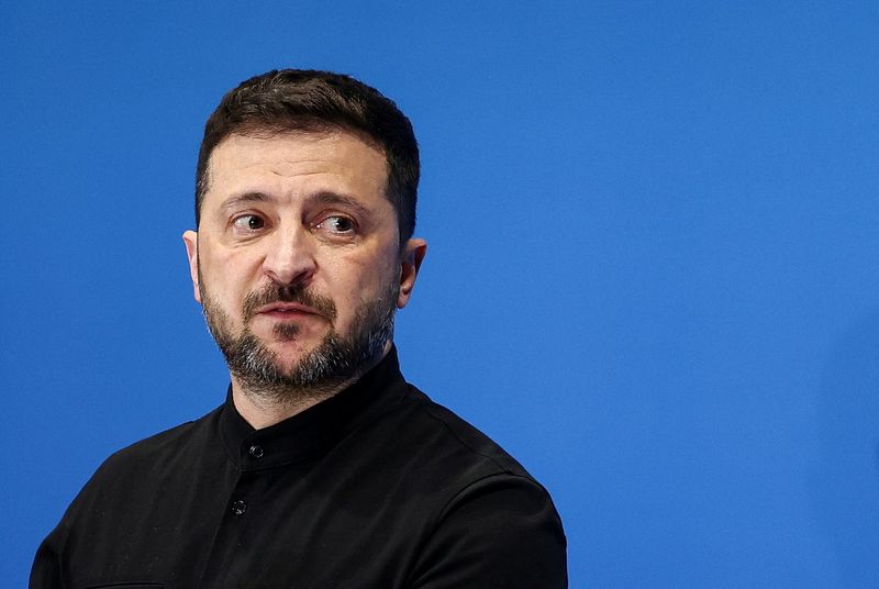 Ukraine brings back 84 POWs from Russia, Zelenskiy says