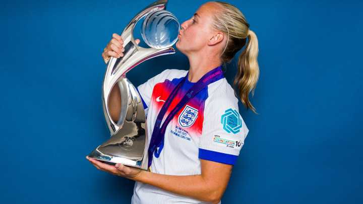 'Everything is possible' - Arsenal star Beth Mead could join newly-promoted WSL side backed by billionaire