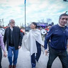 Máximo Kirchner criticó a Axel Kicillof en plena campaña electoral y reclamó obras en Quilmes