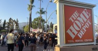 Exigen a Home Depot prohibir acceso a "la migra" sin orden judicial