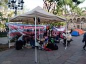 Vecinos desalojados de Tlajomulco piden vivienda e instalan plantón