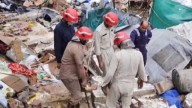 Derrumbe deja 8 muertos en Nueva Delhi, India