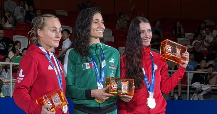 Laura Burgos gana oro en Muay Thai en los World Games Chengdu 2025 tras vencer a Martina Kierczynska