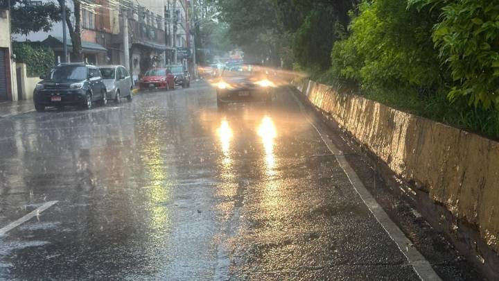Amenaza de lluvias fuertes con granizo la tarde y noche del lunes en estas alcaldías de la CDMX