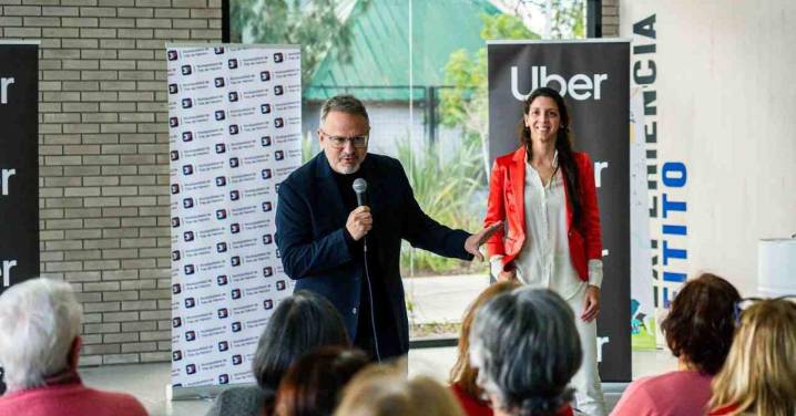 Tres de Febrero habilita el uso libre de Uber y suma funciones especiales para adultos mayores