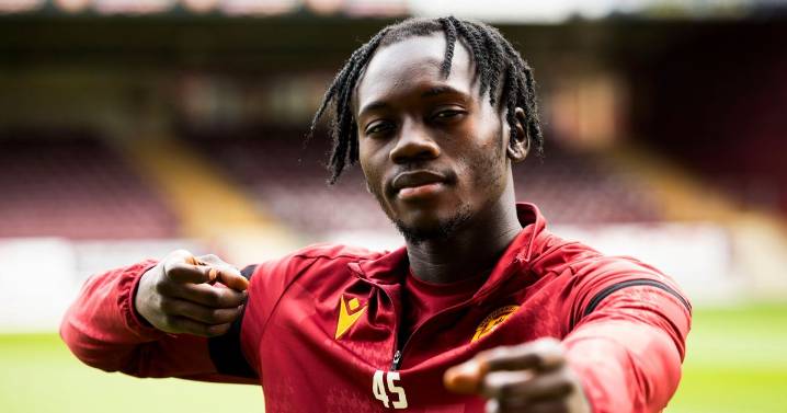 Motherwell's Rangers goal hero wants to repay boss' faith and fire them up table