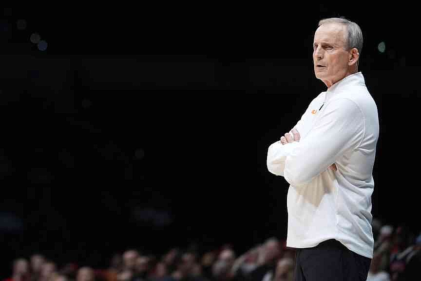 Tennessee gives Barnes a lifetime deal