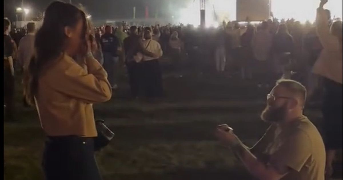 Heartwarming moment couple get engaged at Edinburgh Sam Fender gig during 'favourite song'
