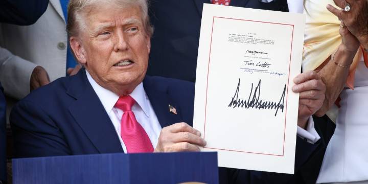 Trump's EV tax credit cut is driving a battery surplus threatening the growth of U.S. manufacturing