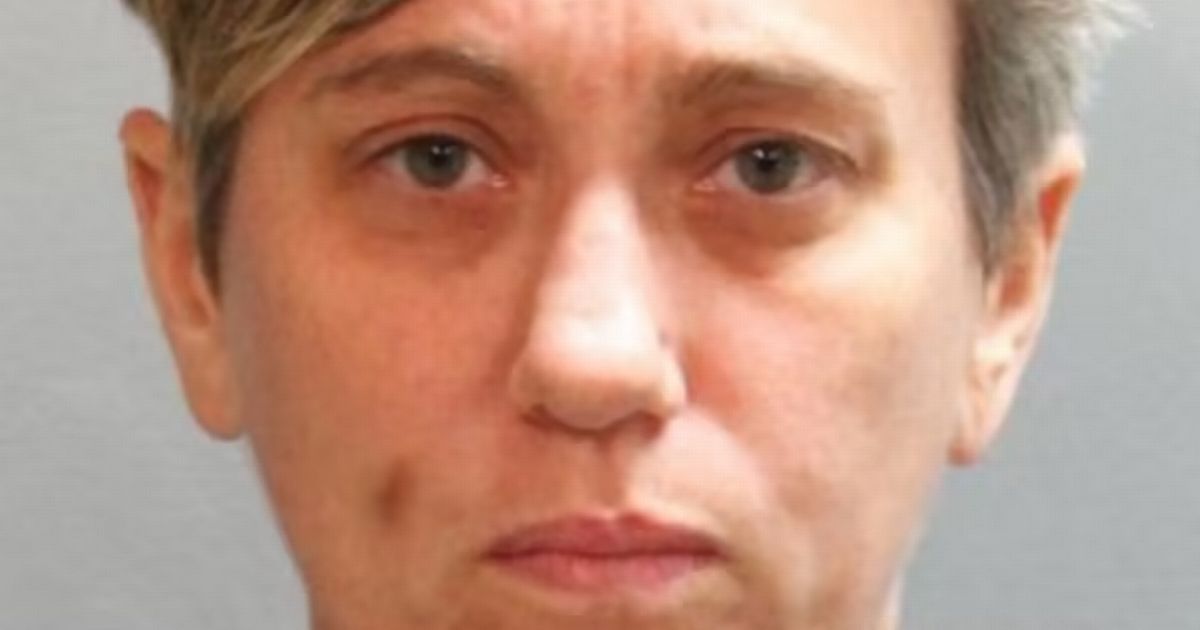 Daughter helps find missing mum's body on girlfriend's porch after 'foul smell'