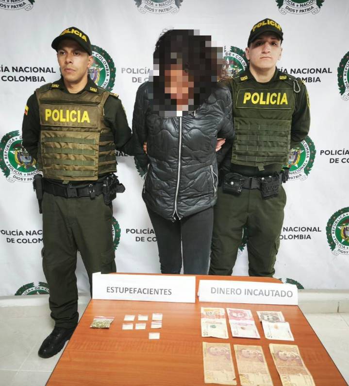 EN LA CALLE 19 FUE CAPTURADA UNA MUJER PORTANDO ESTUPEFACIENTES
