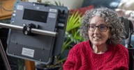 Una mujer recupera su voz 25 años después gracias a la inteligencia artificial