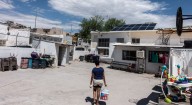 Pobreza en México disminuye, pero aumenta la vulnerabilidad social en 2025