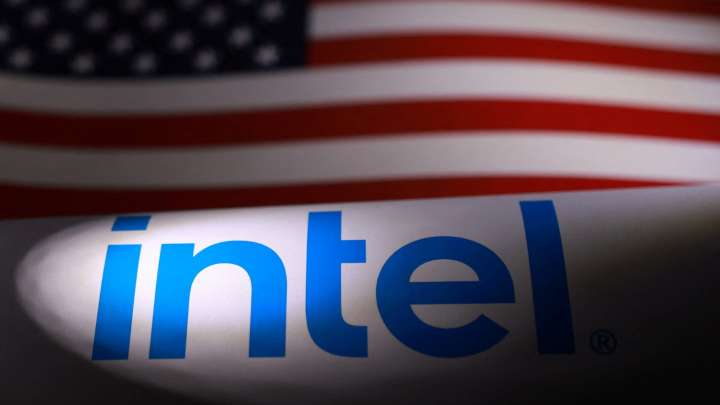 Trump Anuncia que Intel Aceptó Ceder 10 % de sus Acciones al Gobierno Estadounidense