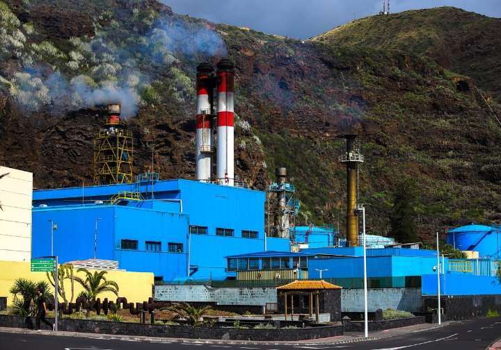 El Gobierno de España amplía el respaldo a medidas para garantizar el suministro eléctrico en Canarias