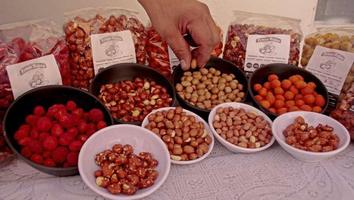 Cacahuates artesanales, tradición familiar llena de sabor en Puebla