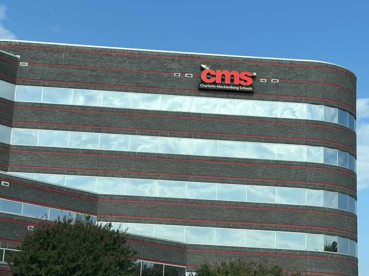 CMS expresa solidaridad por tiroteo escolar en Minneapolis
