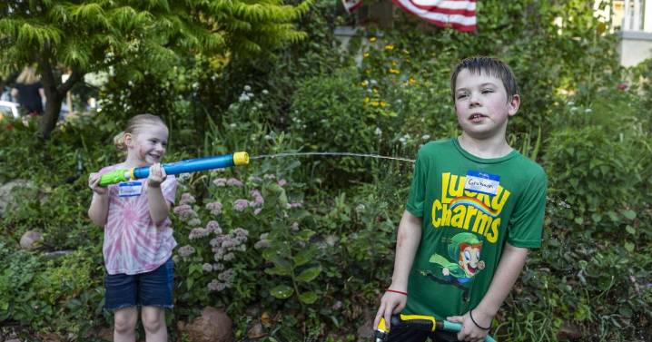 Lincoln's Prospect Steet celebrates 32 years of connection with National Night Out