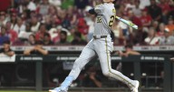 Yelich's two homers lead Brewers to record-tying 13th straight win