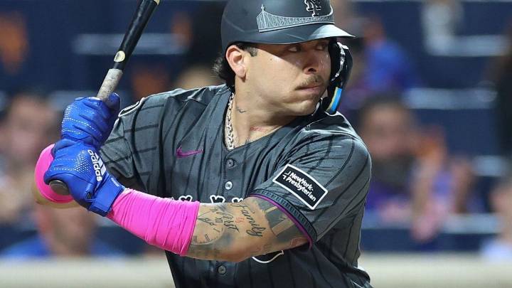 Mets place catcher Francisco Alvarez on IL with thumb sprain