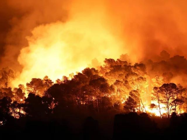 France battles largest wildfire since 1949 as blaze continues despite losing intensity