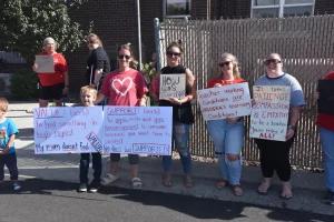 Ongoing disagreements of teacher’s contracts results in another demonstration