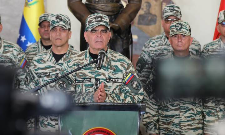 Padrino López: No somos narcotraficantes, vamos a defender la dignidad de la patria