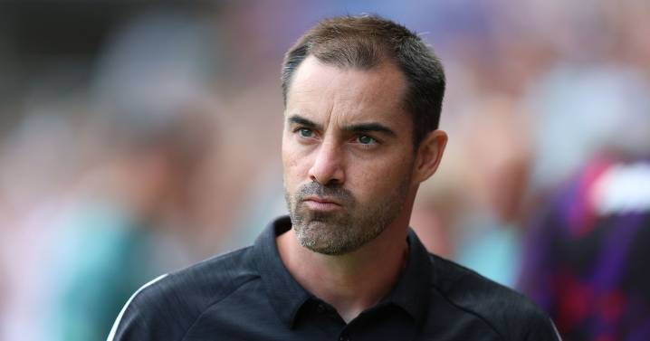Sheffield United boss drops 'coming days' hint after addressing interest in Coventry City's Bobby Thomas