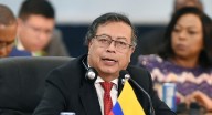 Gustavo Petro dice a habitantes del Guaviare que abandonen el traquetismo