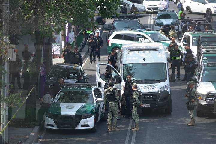 Brugada anuncia la detención de 13 personas por el asesinato de sus colaboradores Ximena Guzmán y José Muñoz