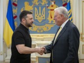 U.S. working ’very hard’ on ending Russia