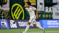 In first return to Portland, FC Cincinnati star Evander faces hostile reception from Timbers fans