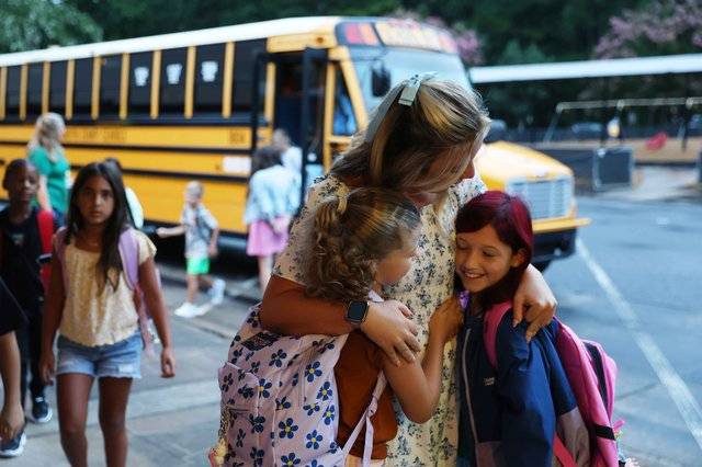 LOOK: Smiles and nerves as students arrive for the first day of school