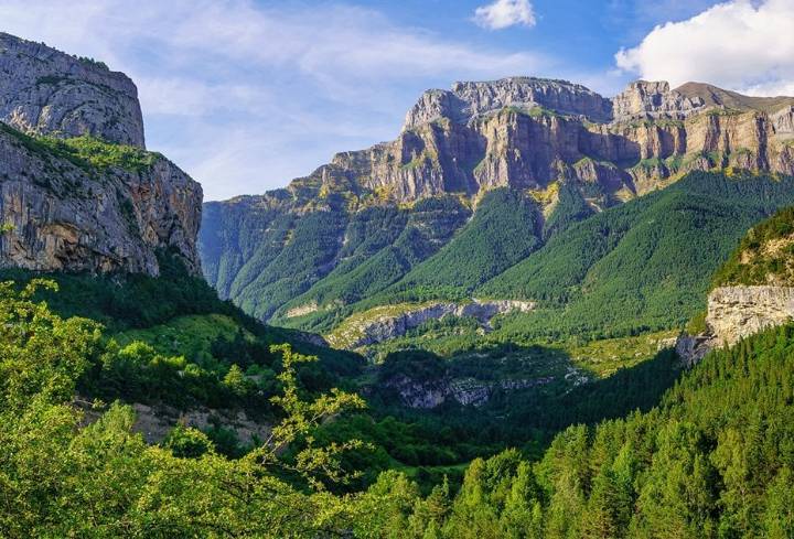 Un montañero de Pamplona muere en el Pico Rusell del Pirineo aragonés