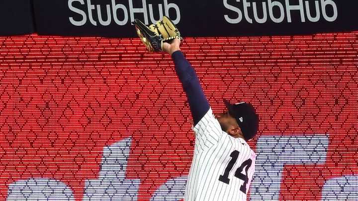 Yankees' Amed Rosario on injured list with shoulder sprain