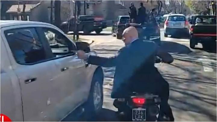 Incidentes en la caravana de Milei y Espert por Lomas de Zamora