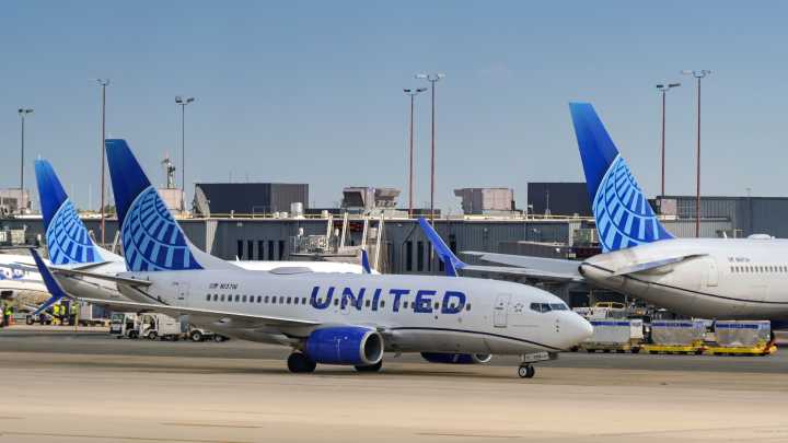 Over 1,000 United Airlines Flights Delayed After Tech Glitch
