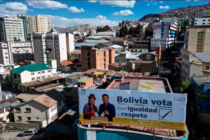Los bolivianos van a las urnas este domingo para elegir a su próximo presidente