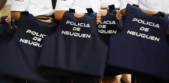 Neuquén adquirirá 900 chalecos antibalas