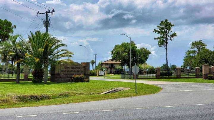 Florida signs contracts for second Everglades detention center