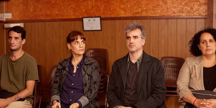 Conoce “Los Mufas”, la comedia negra argentina que ironiza sobre supersticiones y portadores de mala suerte